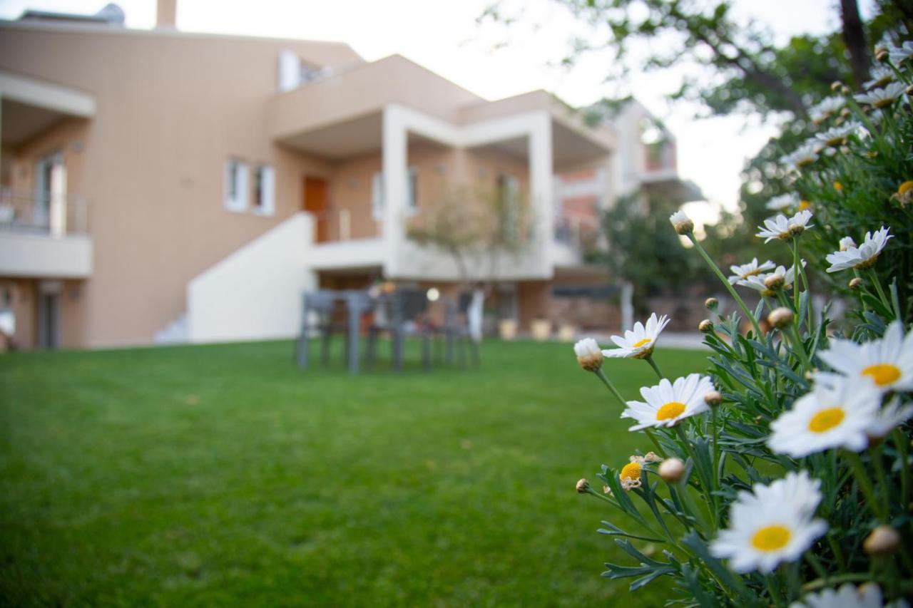 Fou'S Apartment Nafpaktos Exterior foto